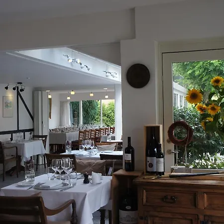 מלון Lyng Dal Og Restaurant *