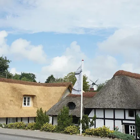 Hotel Lyng Dal Og Restaurant Ry